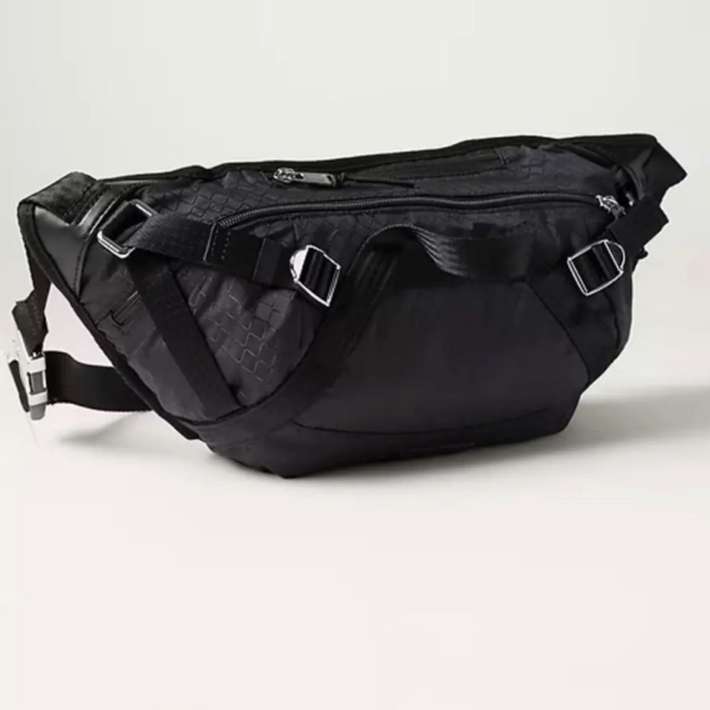 Athleta NWT Excursion‎ Waistbag Everywhere Stowaway Fanny Pack Bag Black - Picture 2 of 13